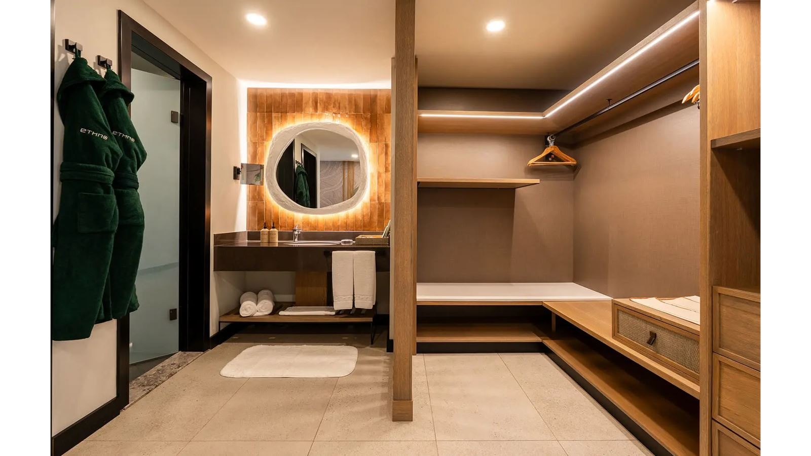 rooms-deluxe-sea-view