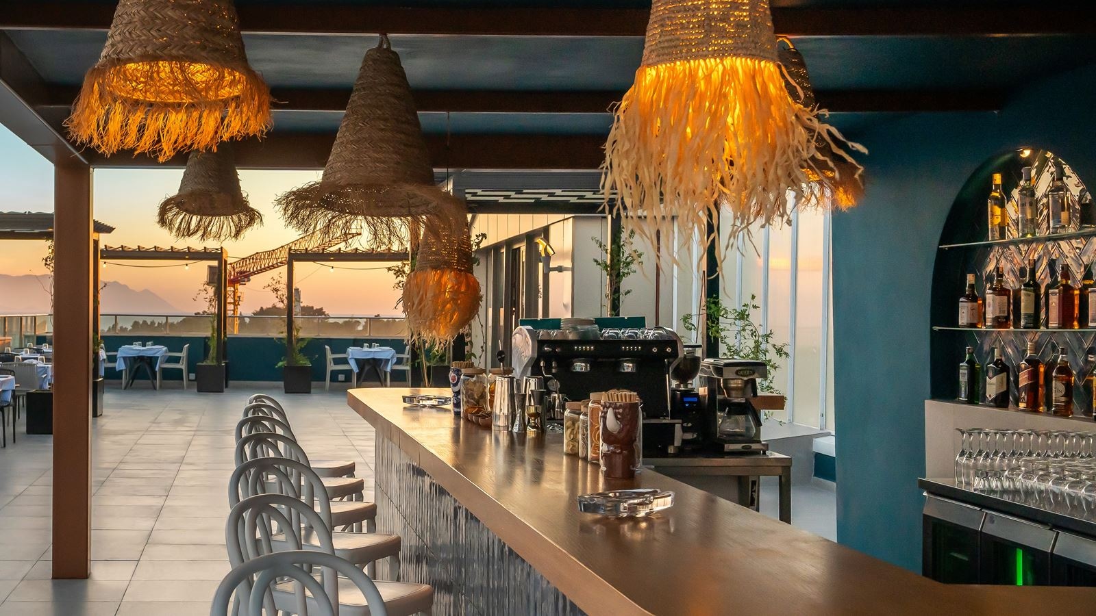 restaurants-yamas-restaurant