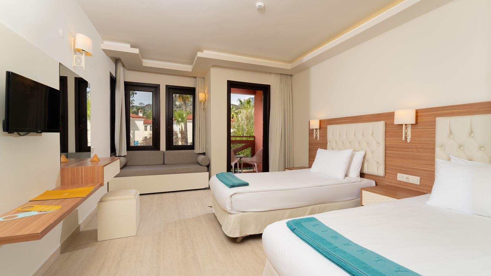 rooms-family-room