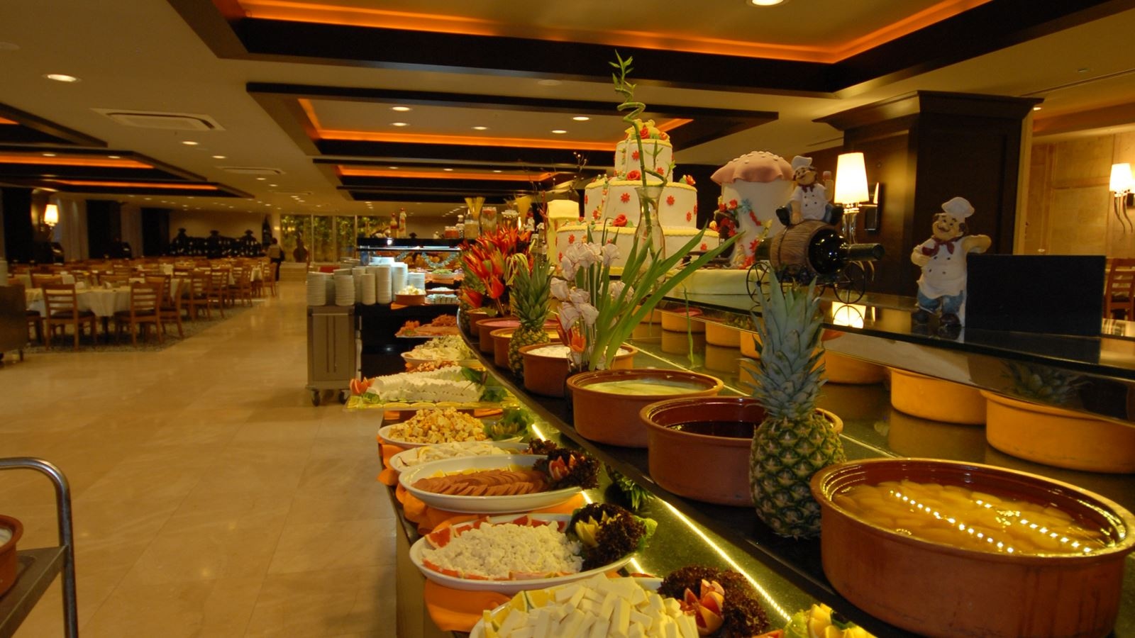 restaurants-restaurant