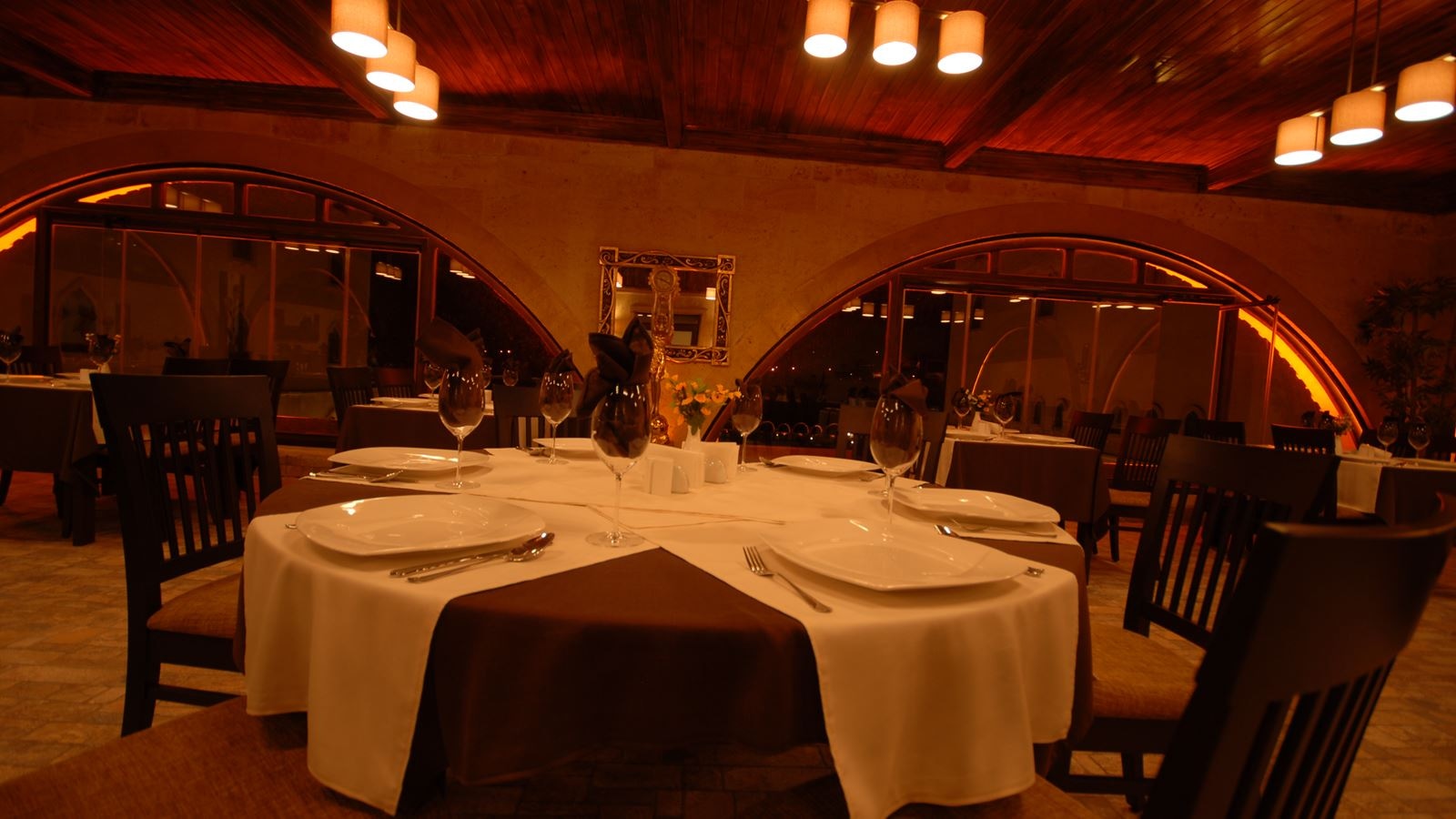 restaurants-restaurant