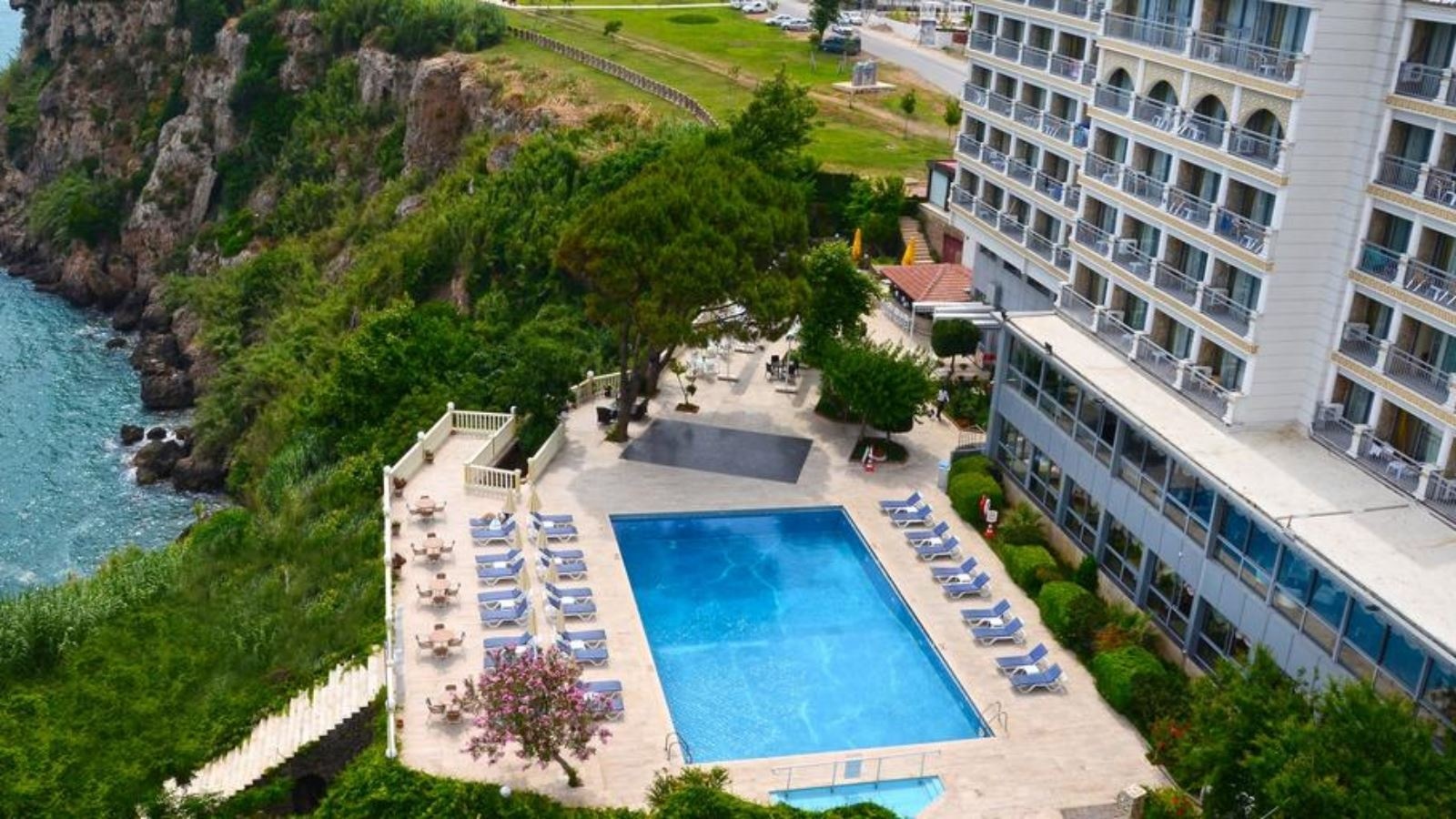 general-main-building