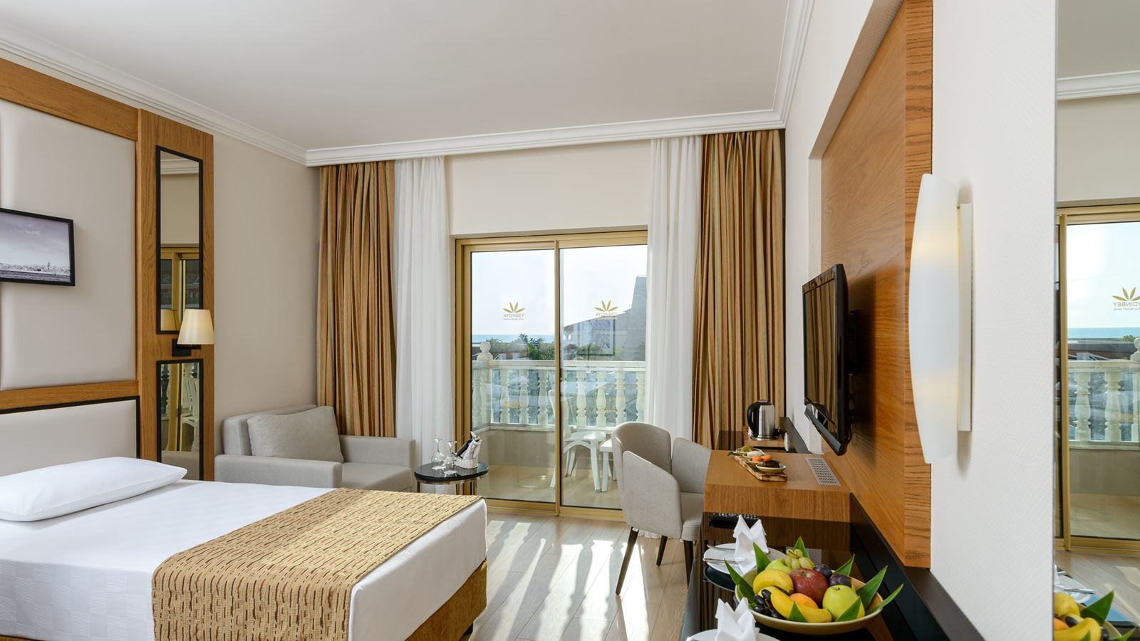 rooms-standard-room-side-sea-view-with-balcony