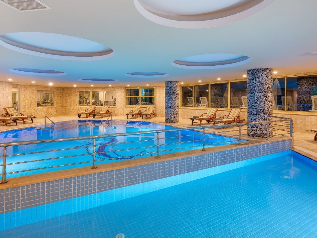 pools-indoor-pool