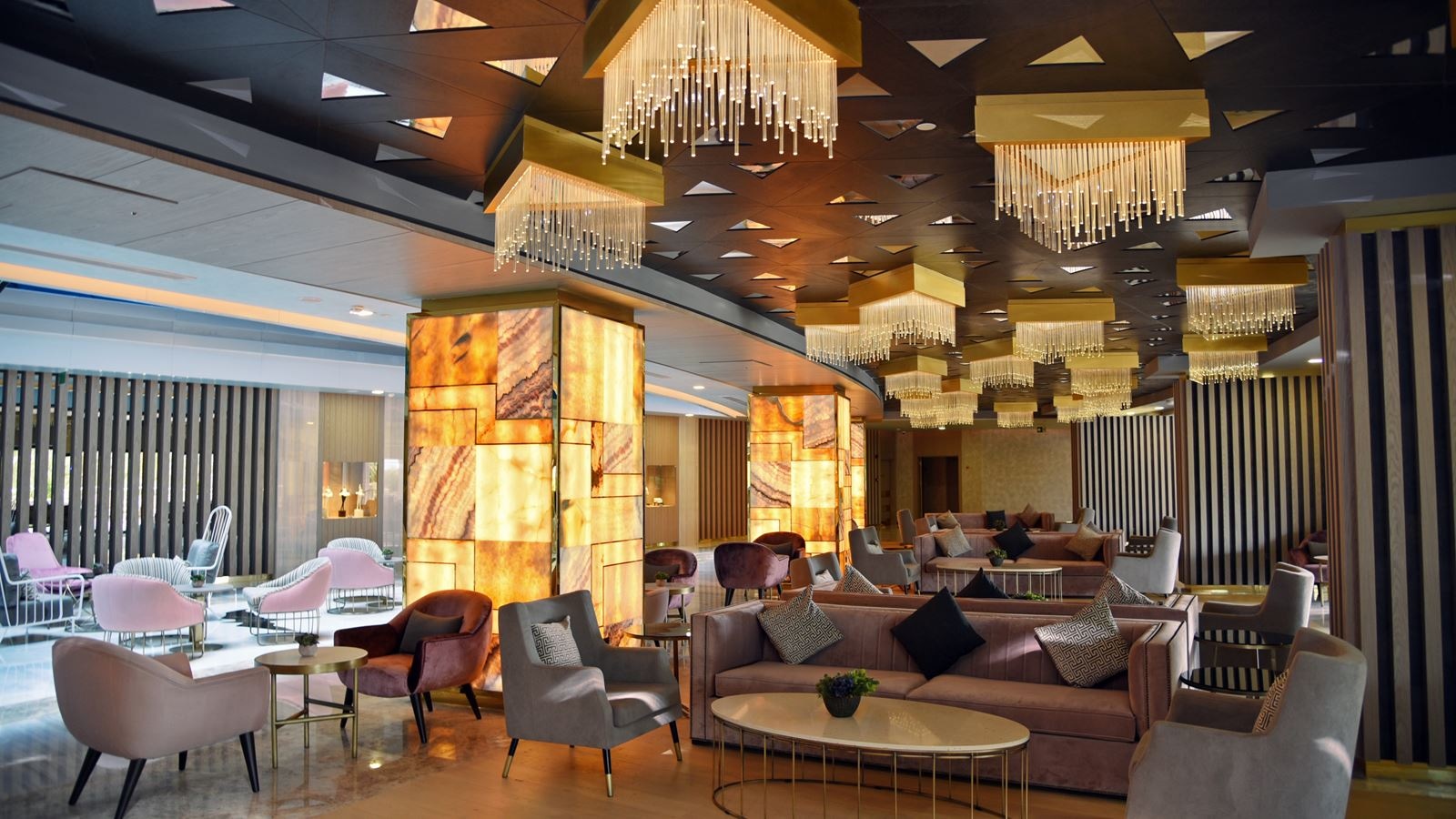 bars-piano-lobby-bar