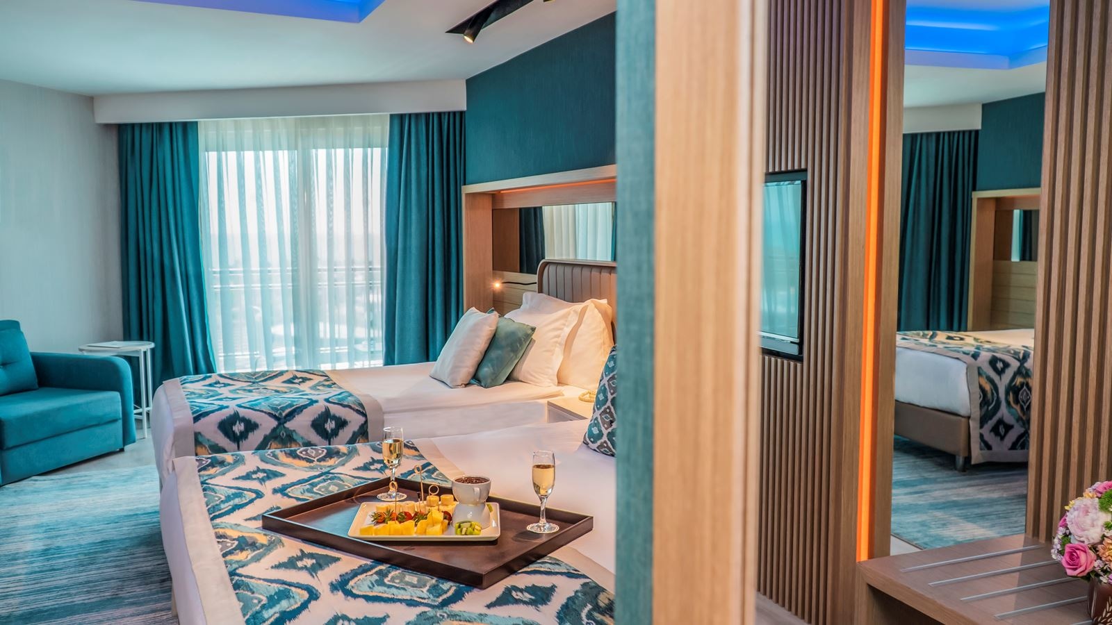 rooms-superior-standard-room-land-view-with-balcony