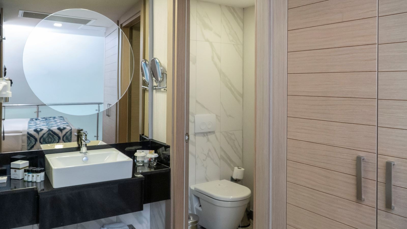 rooms-duplex-family-room