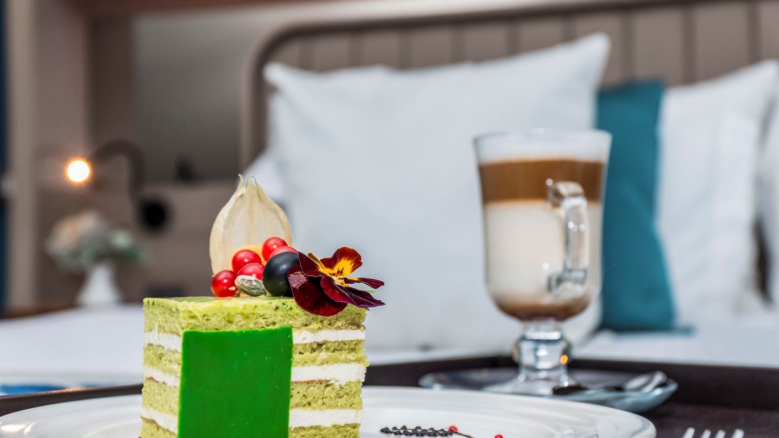 rooms-duplex-family-room