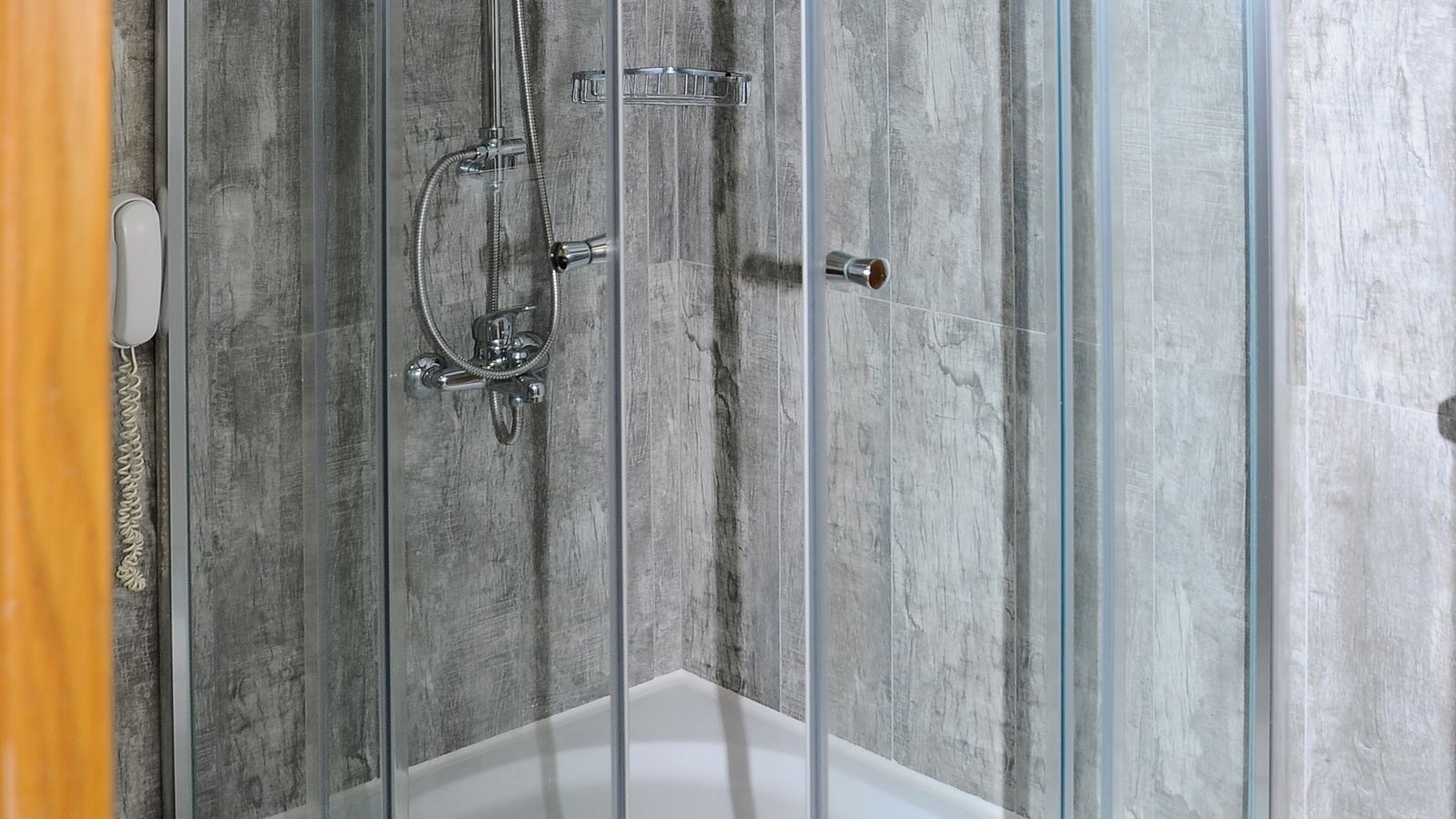 rooms-standard-sea-view-jacuzzi-room