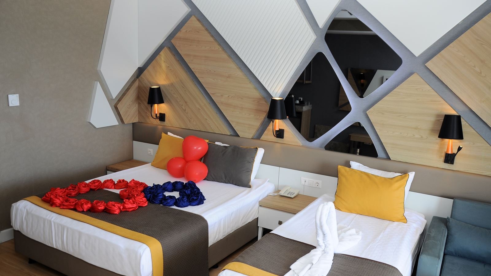 rooms-standard-terrace-jacuzzi-room