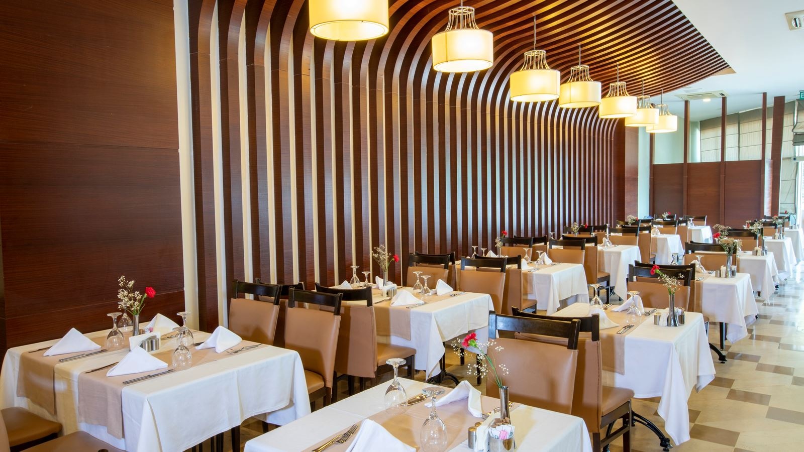 restaurants-fusions-main-restaurant