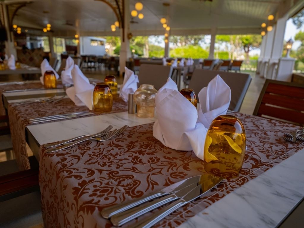 restaurants-meze-turkish-alacarte-restaurant