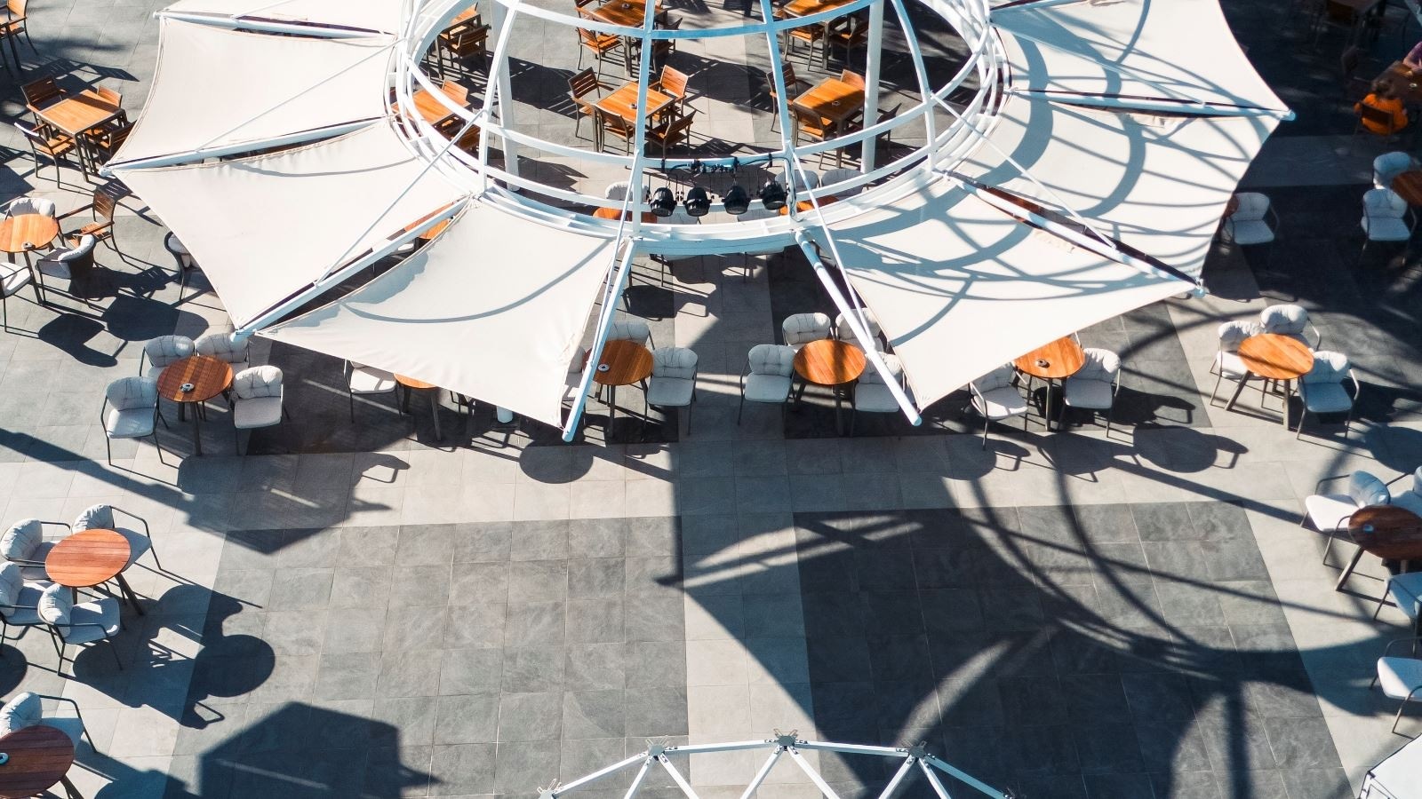 restaurants-main-building