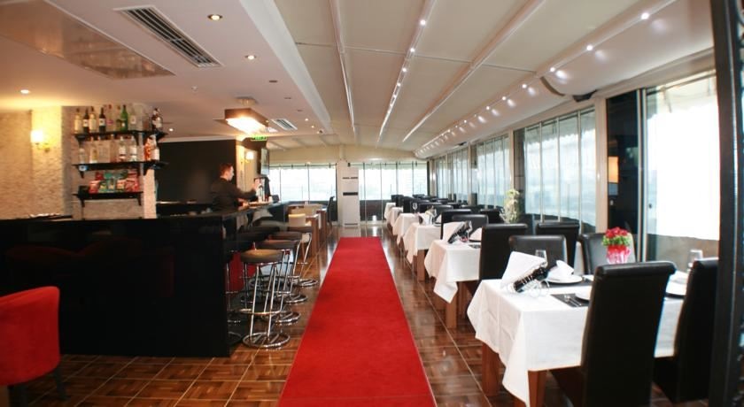 restaurants-restaurants