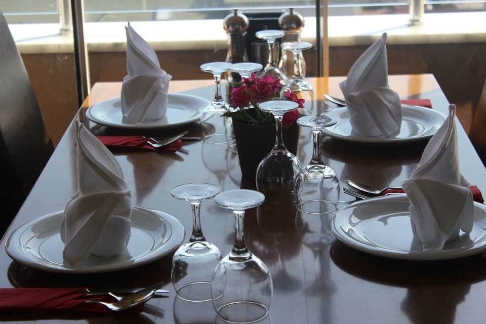 restaurants-restaurants