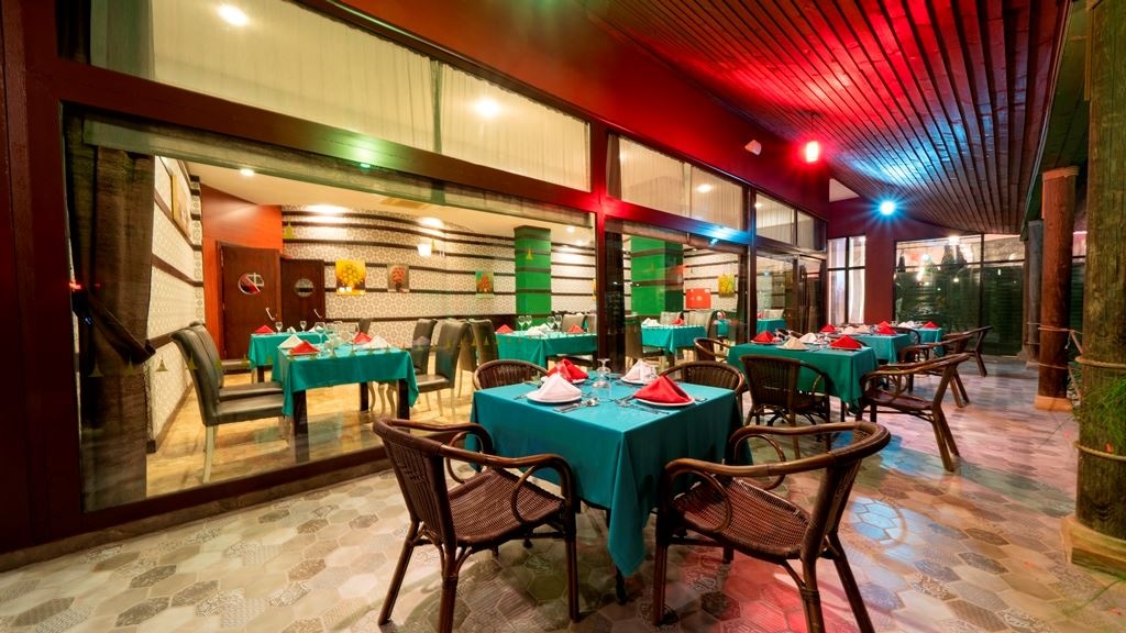 restaurants-la-luna-restaurant