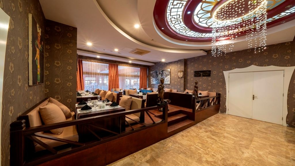 restaurants-khun-mai-restaurant