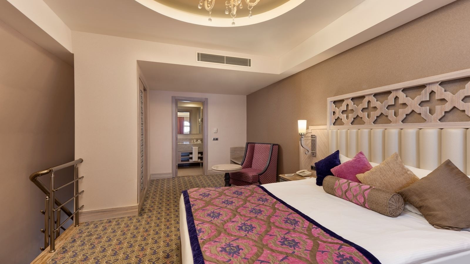 rooms-duplex-family-room