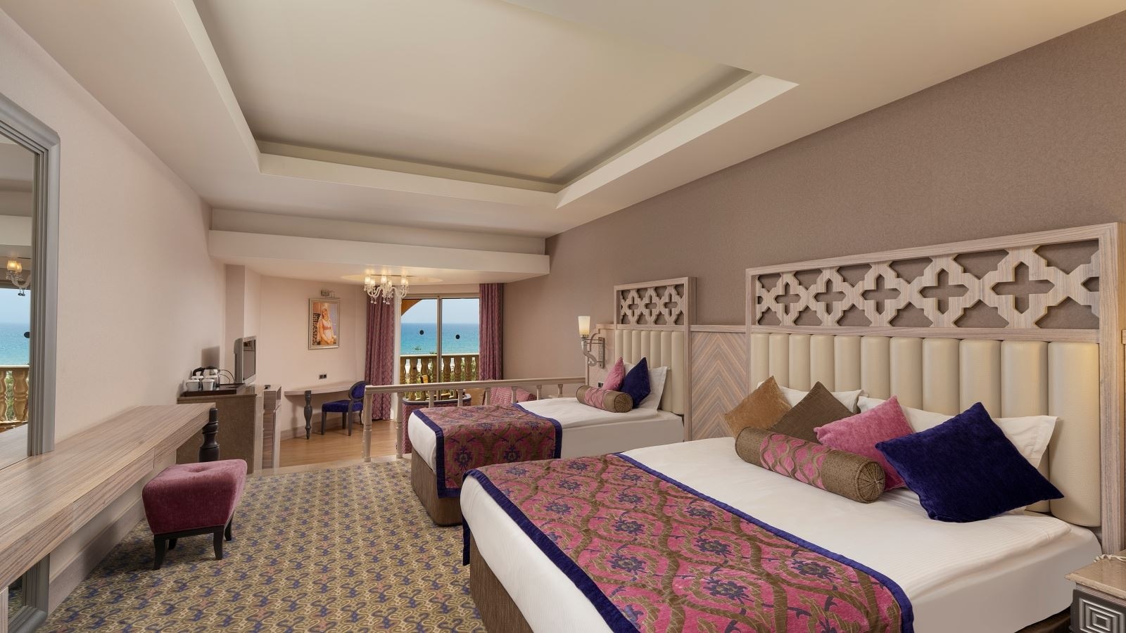 rooms-alhambra-suite