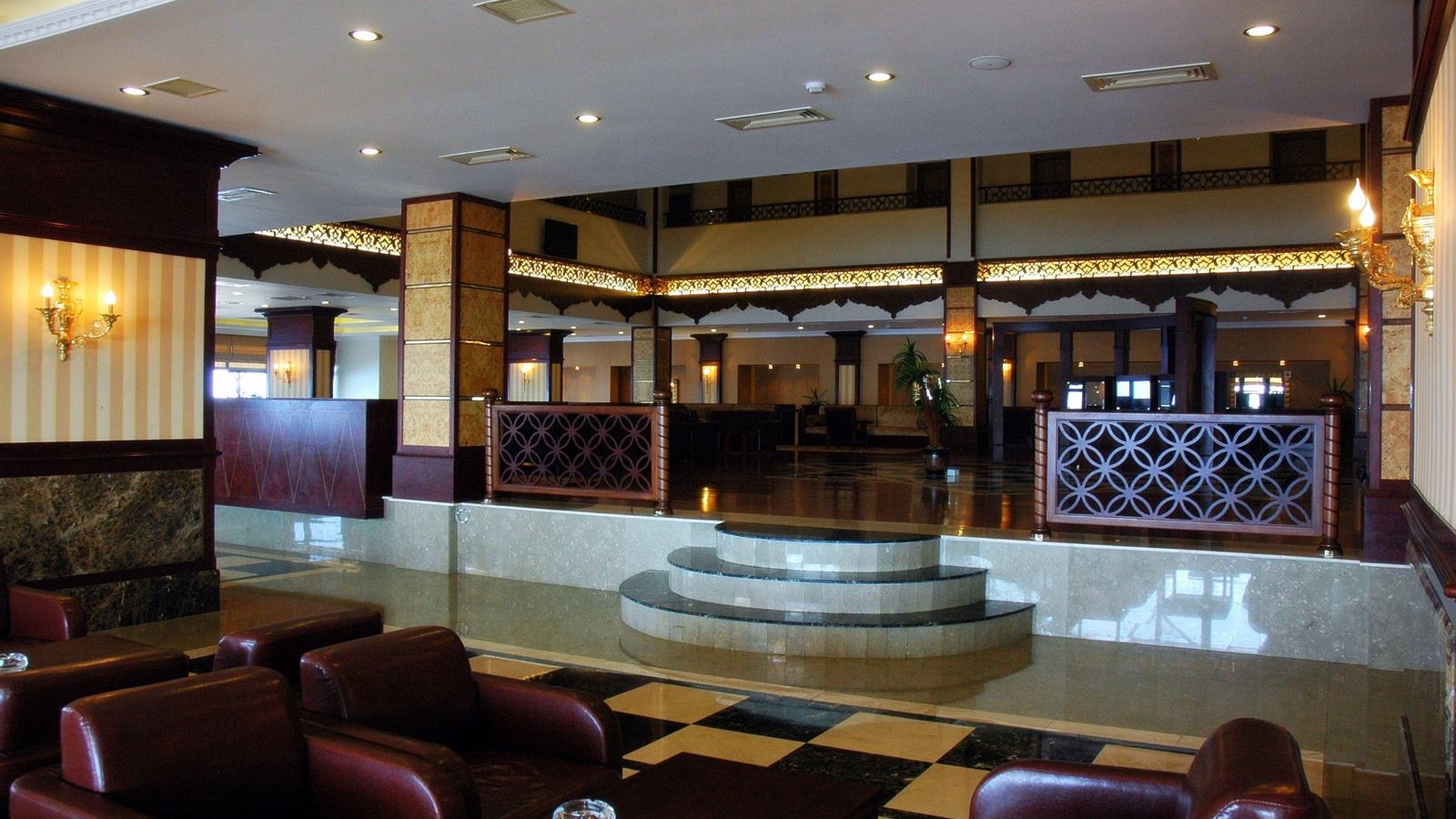 restaurants-lobby-bar
