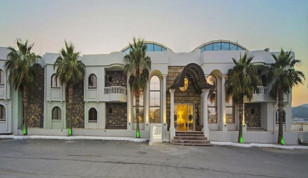 general-main-building