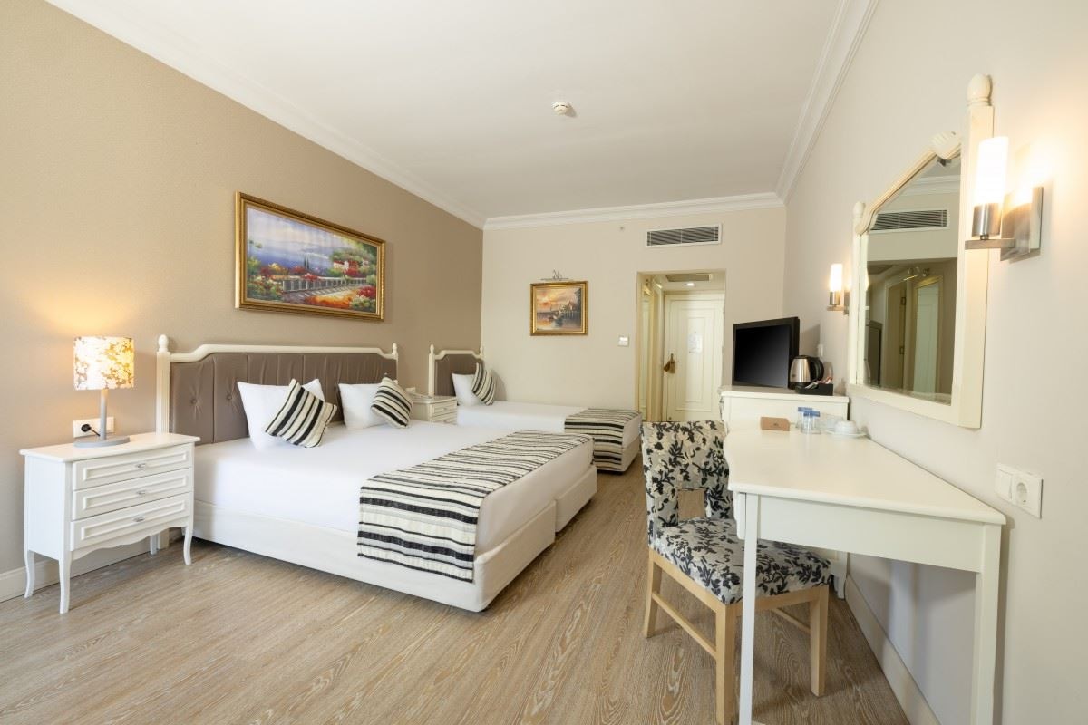 rooms-standard-room-quadrupel