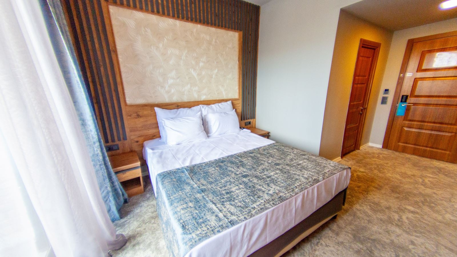 rooms-standart-city-view