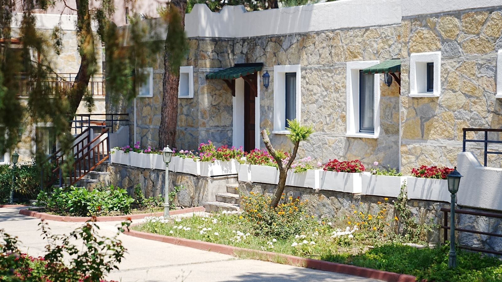general-main-building