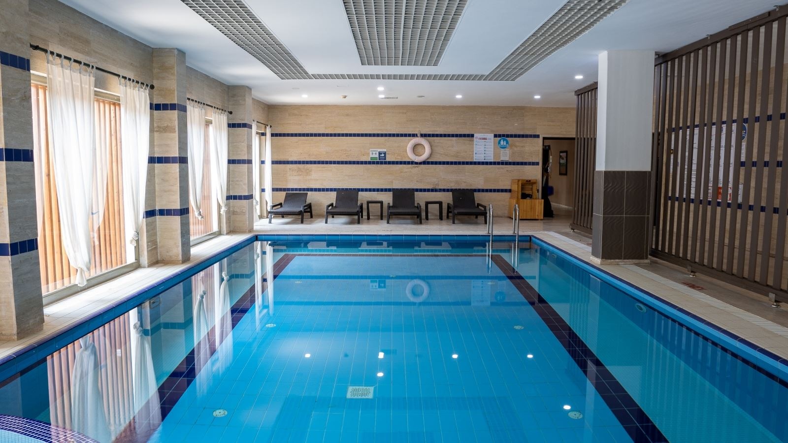 pools-indoor-pool