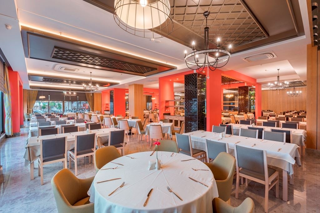 restaurants-pool-snack-restaurant