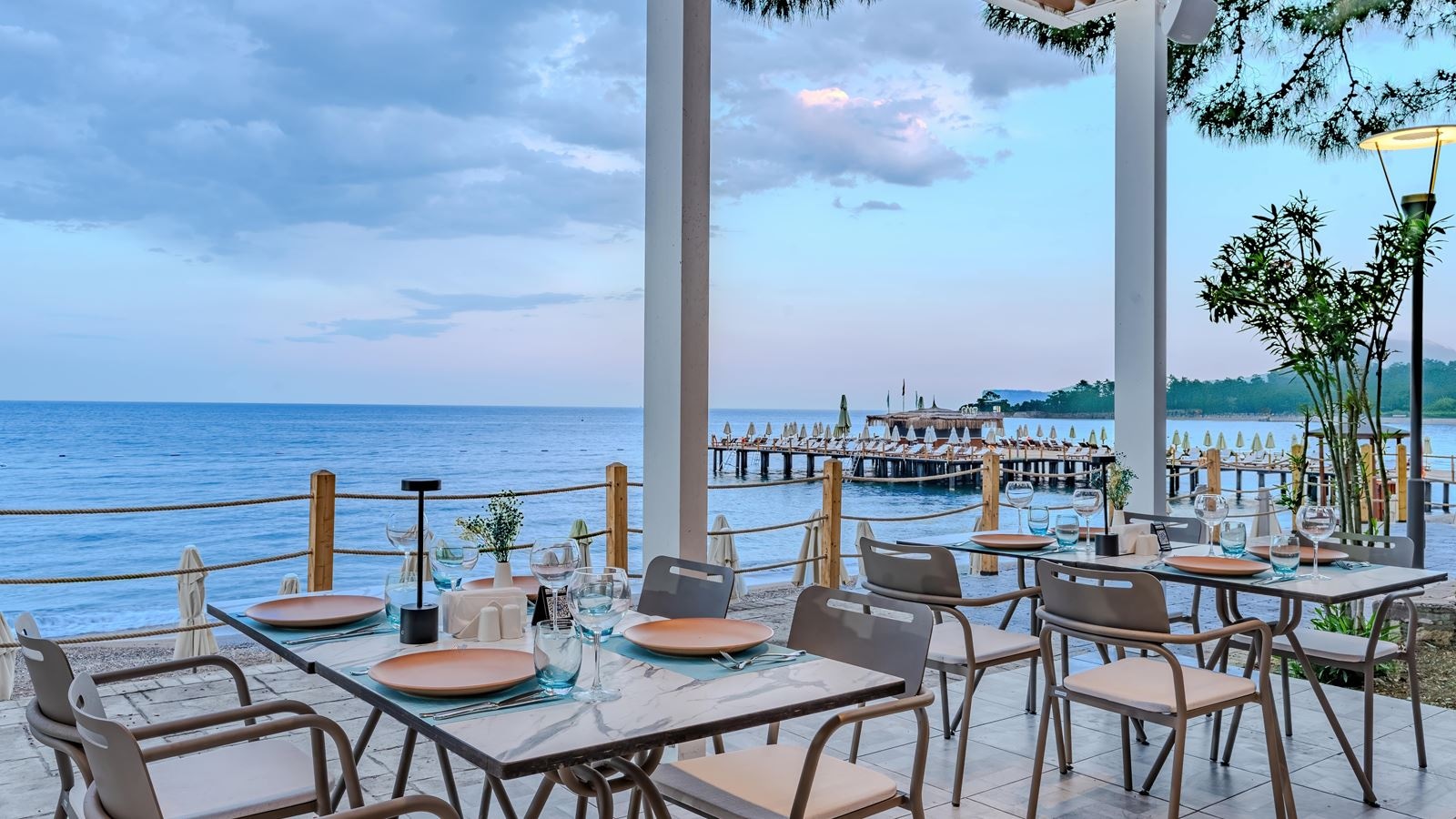 restaurants-minos-mediterranean-restoran