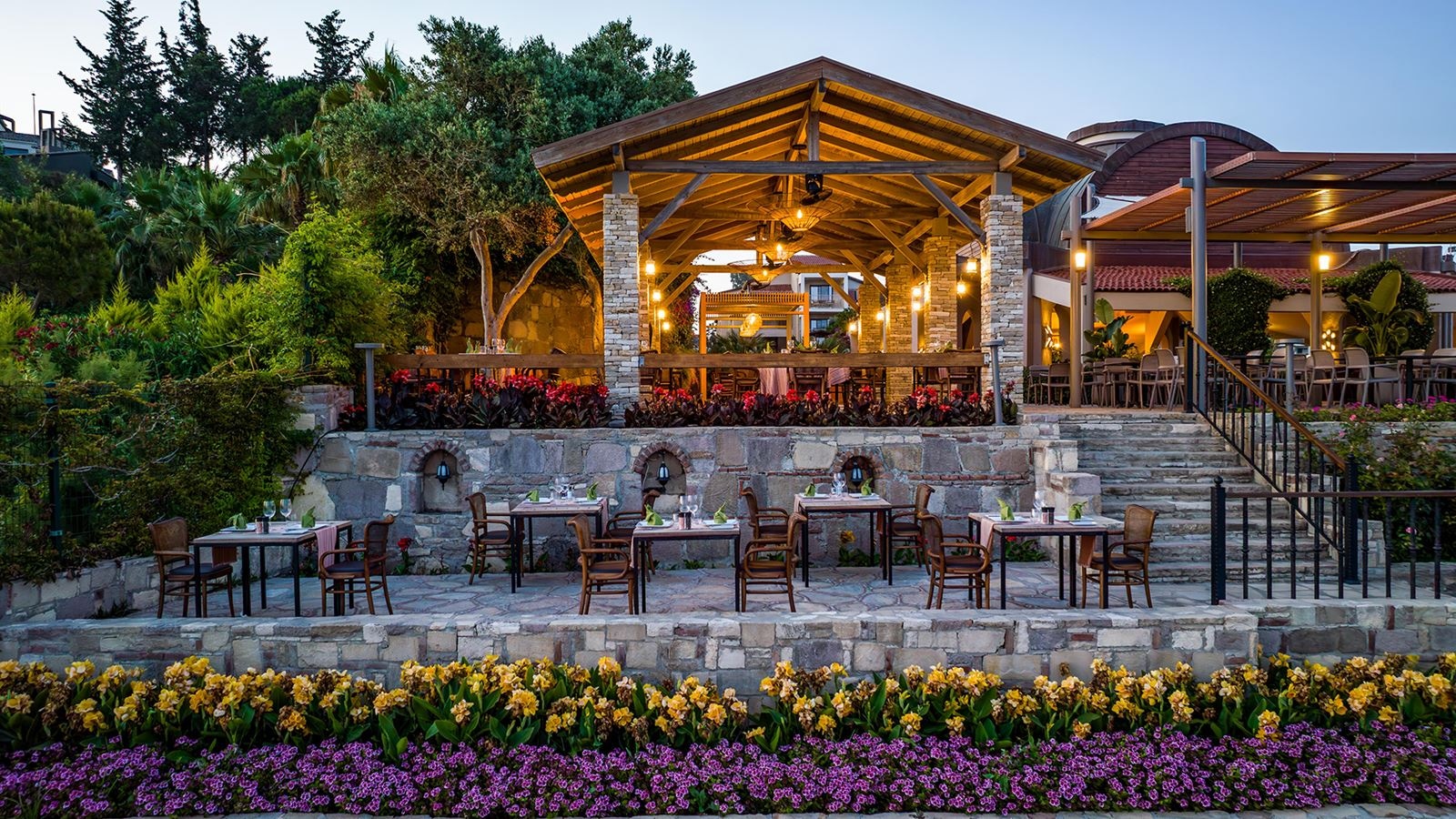 restaurants-petunya-ala-carte-restaurant