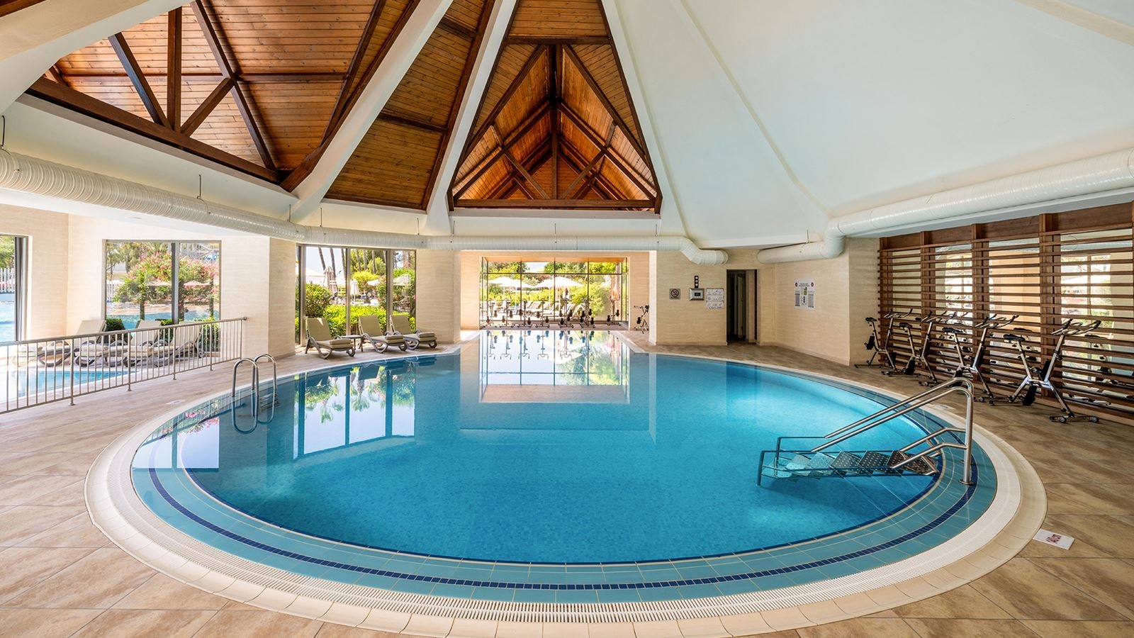 pools-indoor-pool