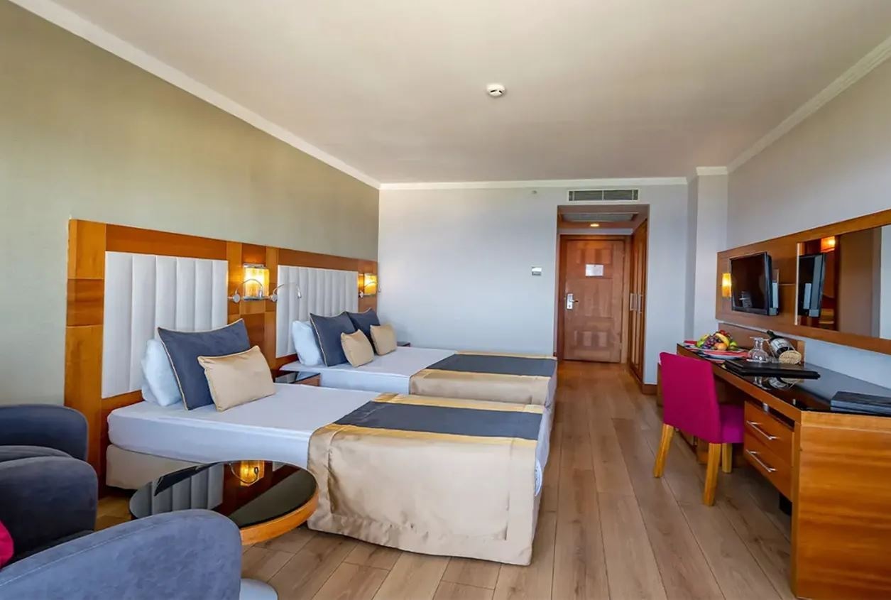 rooms-superior-land-view