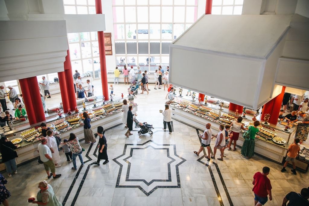 restaurants-main-restaurant