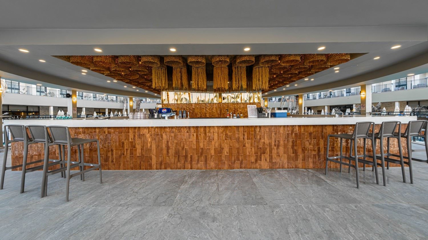 bars-panorama-bar