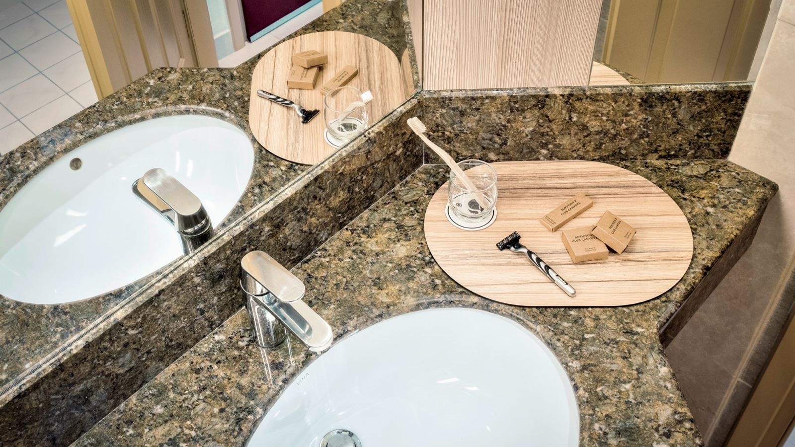 rooms-double-room-dzx1