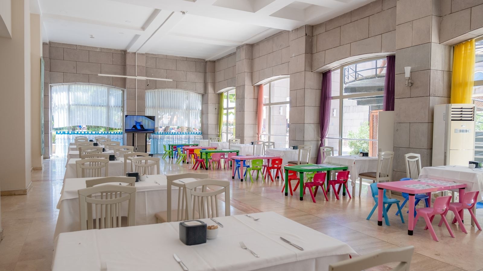 restaurants-main-restaurant