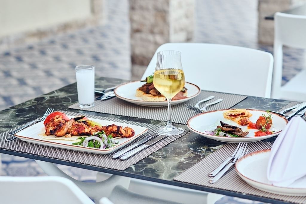 restaurants-lale-restoran