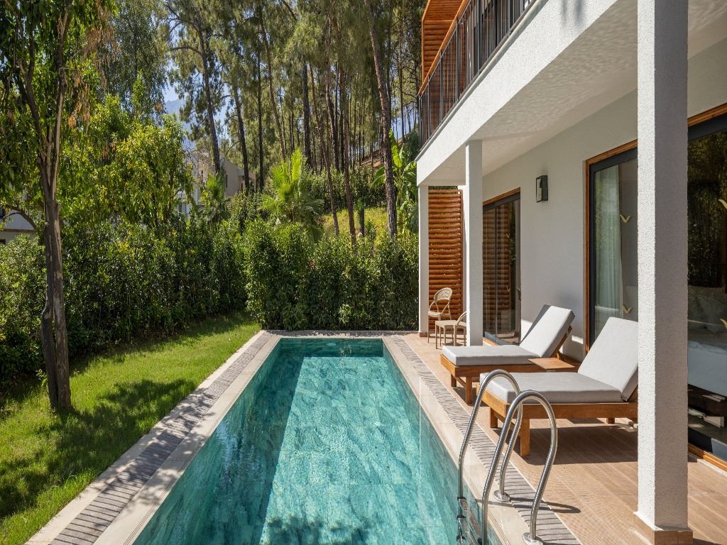 rooms-family-swim-up-room