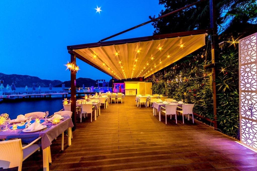 restaurants-seafood-alacarte-restaurant