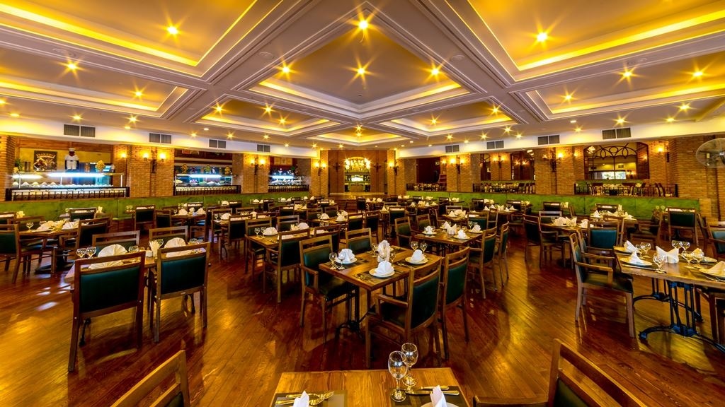 restaurants-main-restaurant