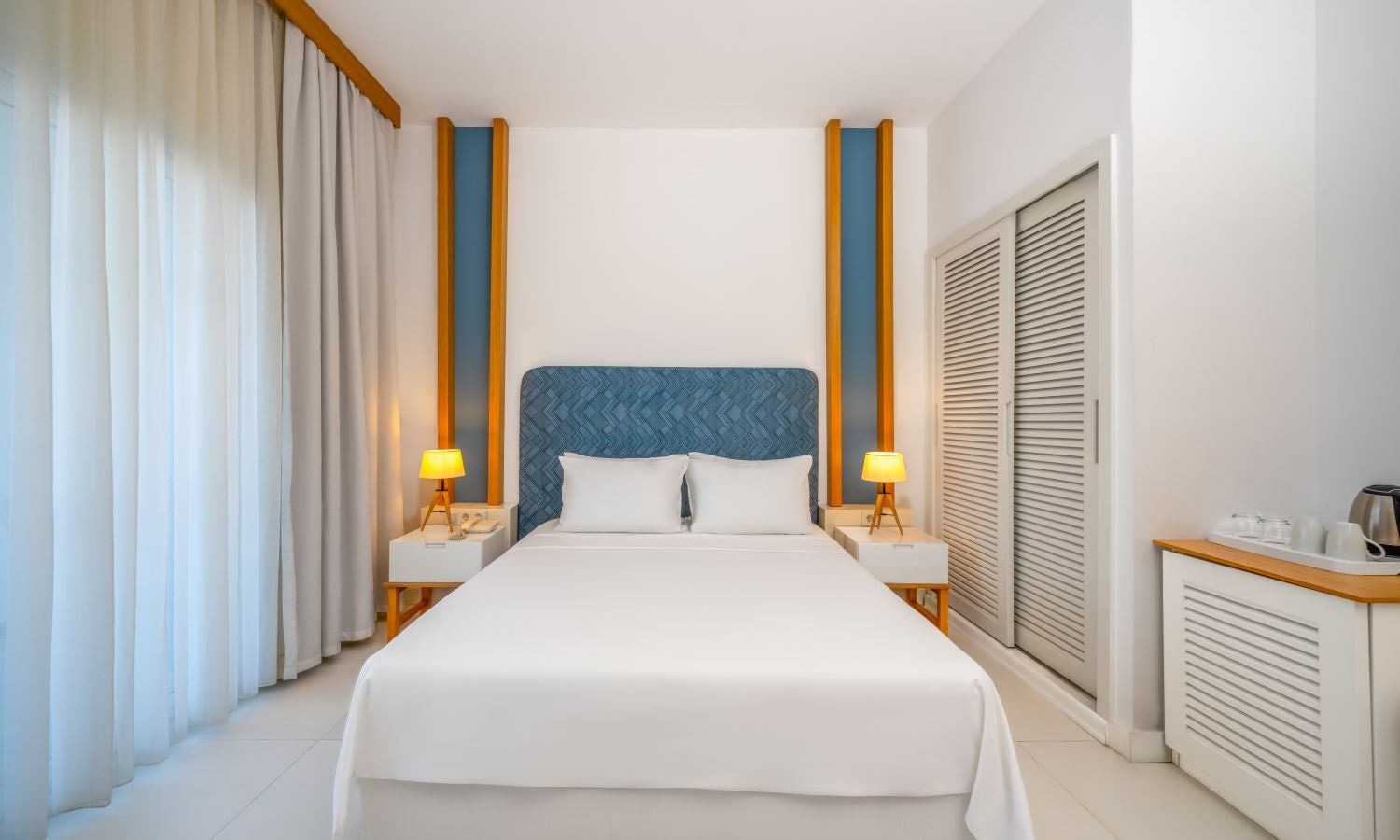 rooms-main-building-standard-room-singleuse-no-balcony