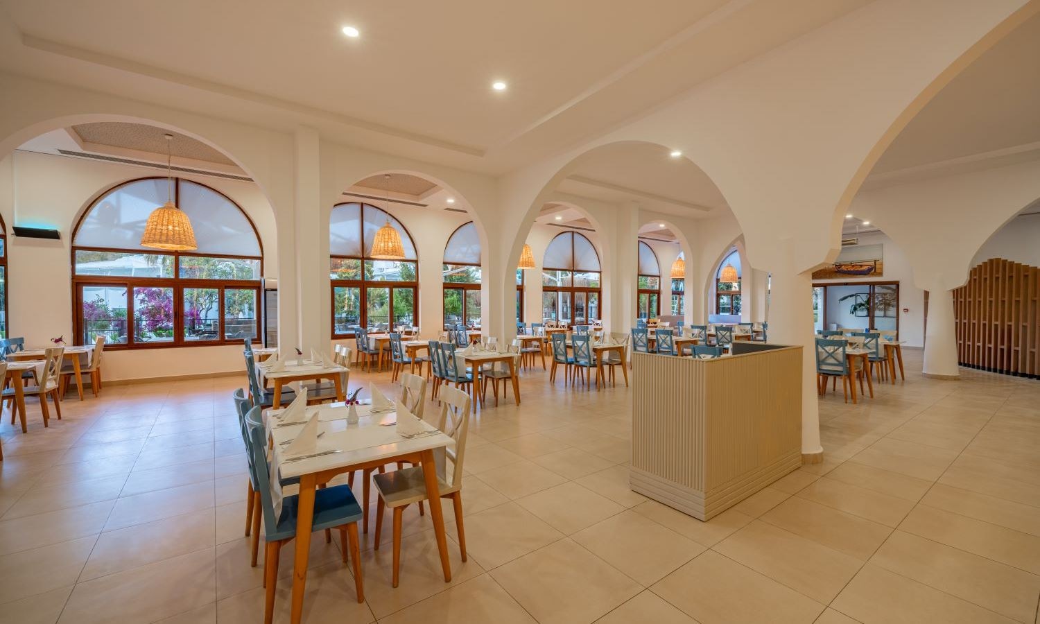 restaurants-main-restaurant