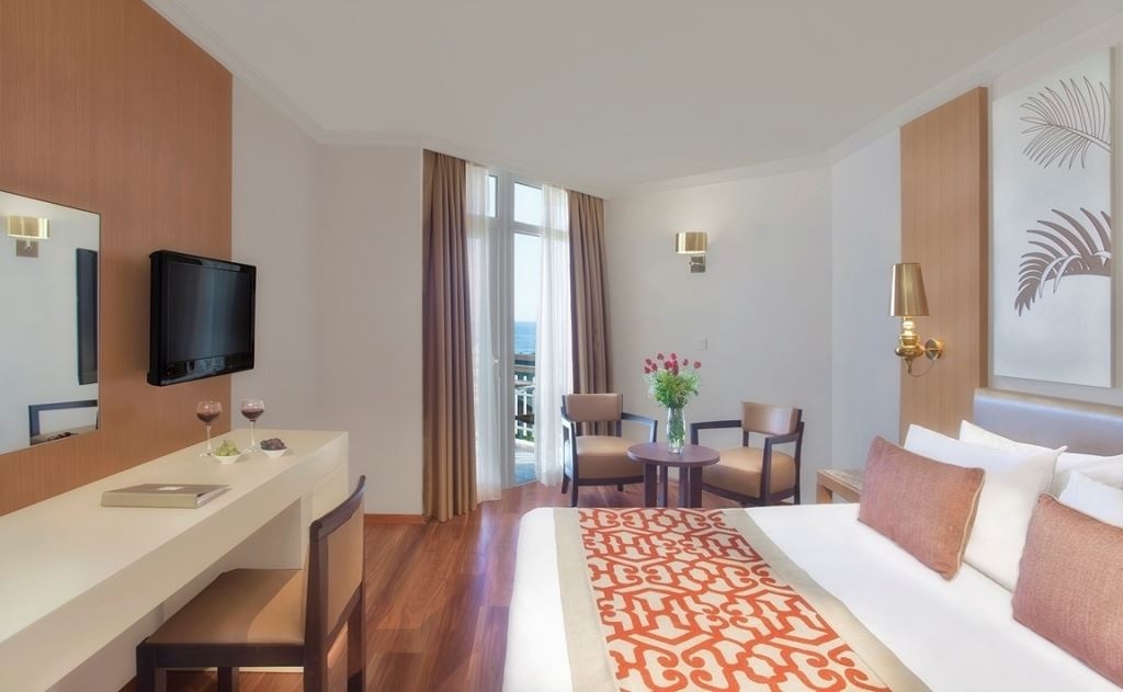 rooms-main-building-standart-room-sea-view