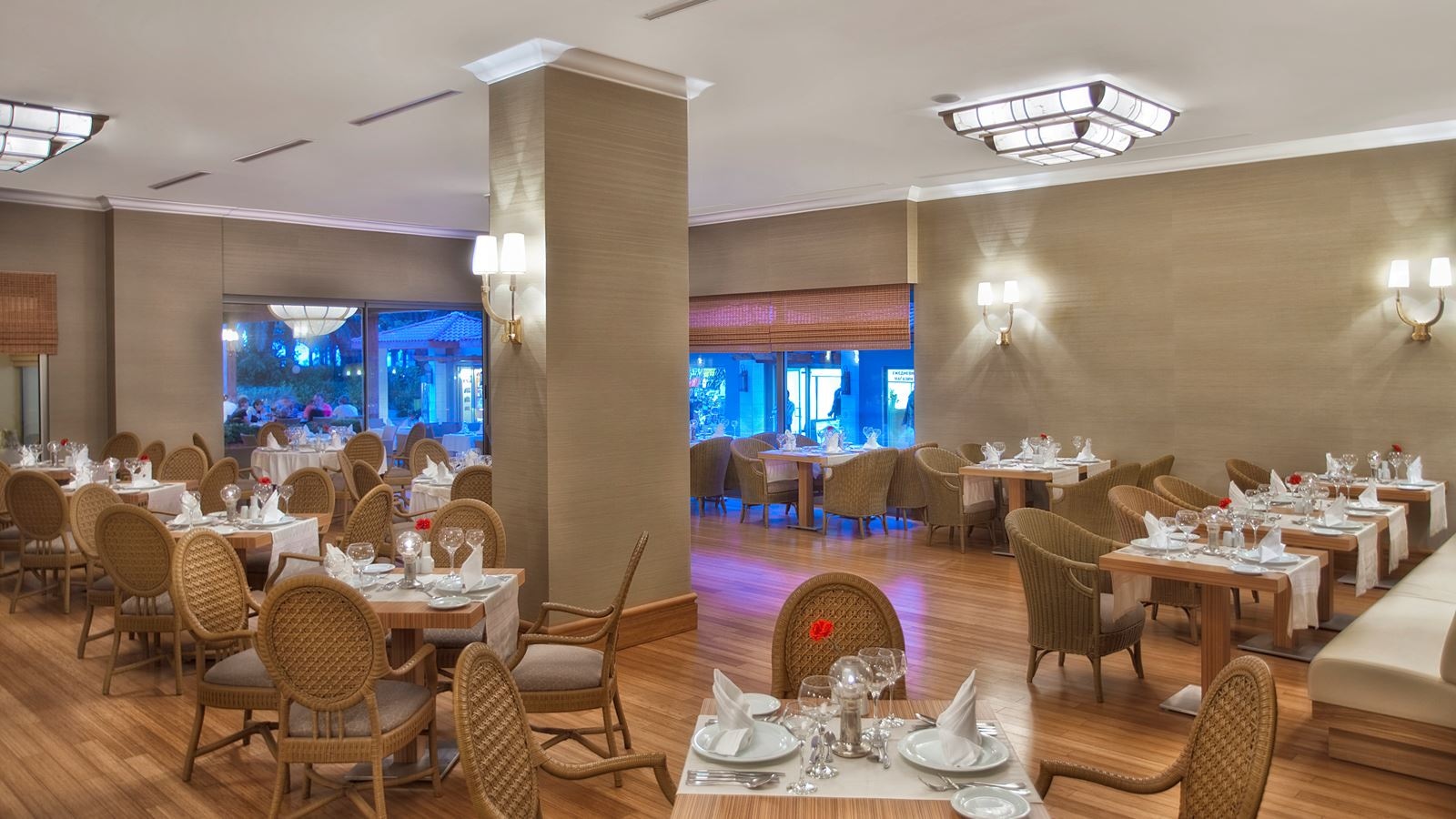 restaurants-divan-restaurant