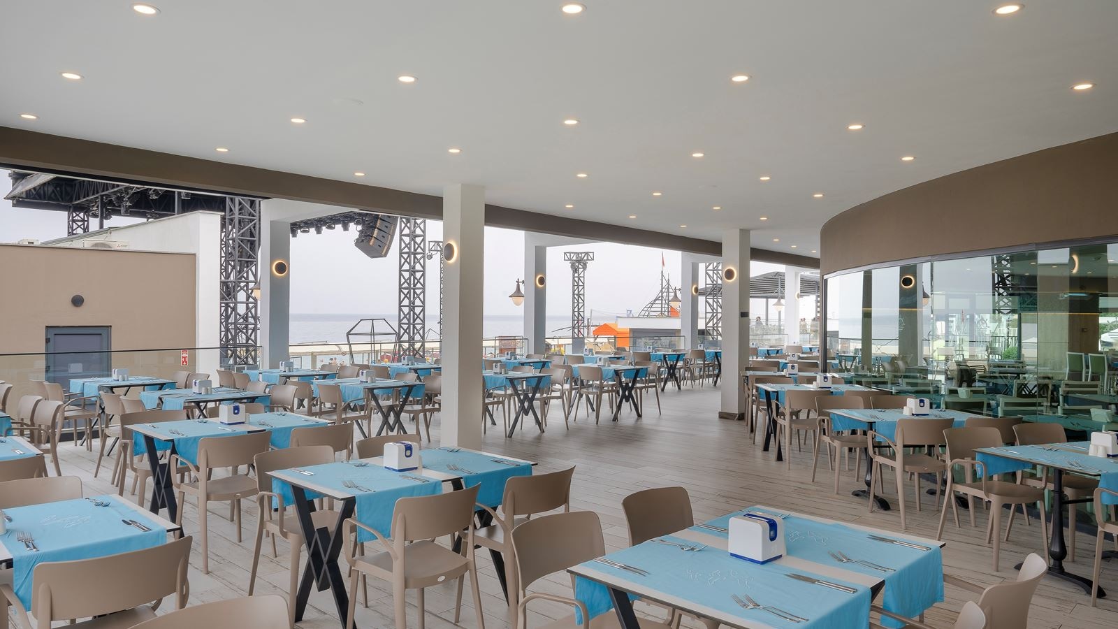 restaurants-savarona-restaurant