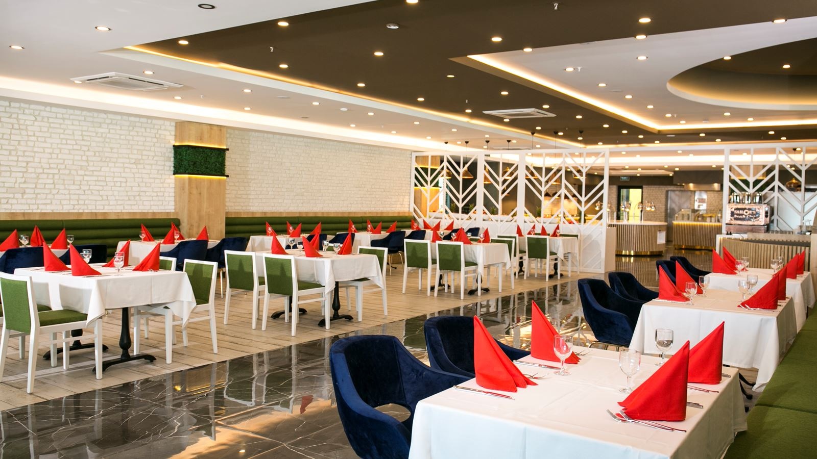 restaurants-savarona-restaurant