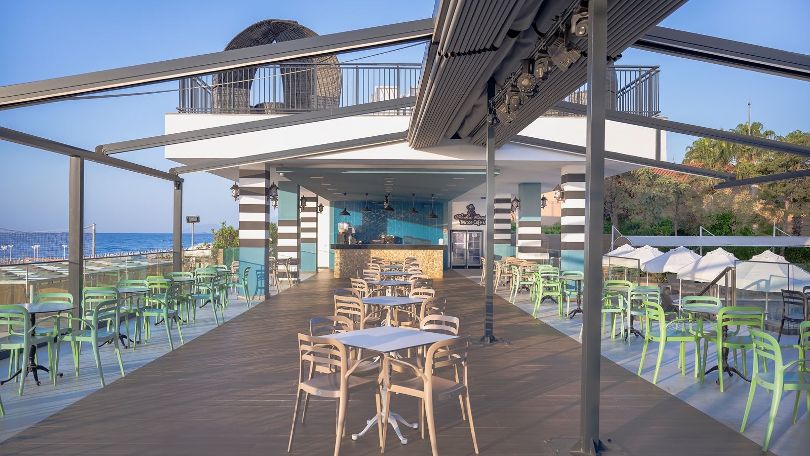 bars-alarga-pool-bar