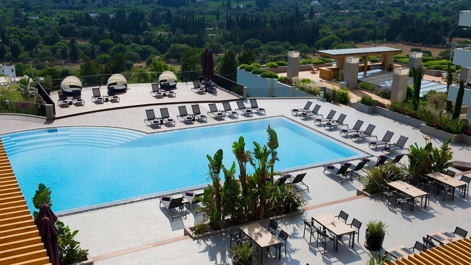 pools-outdoor-pool